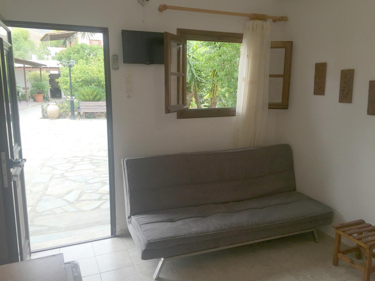 Akti Rooms And Studios Livadi  Bagian luar foto